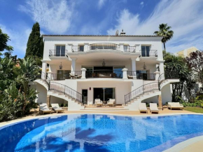 Fabulous 8-bedroom Andalucian family Villa with panoramic vistas of La Concha Marbella
